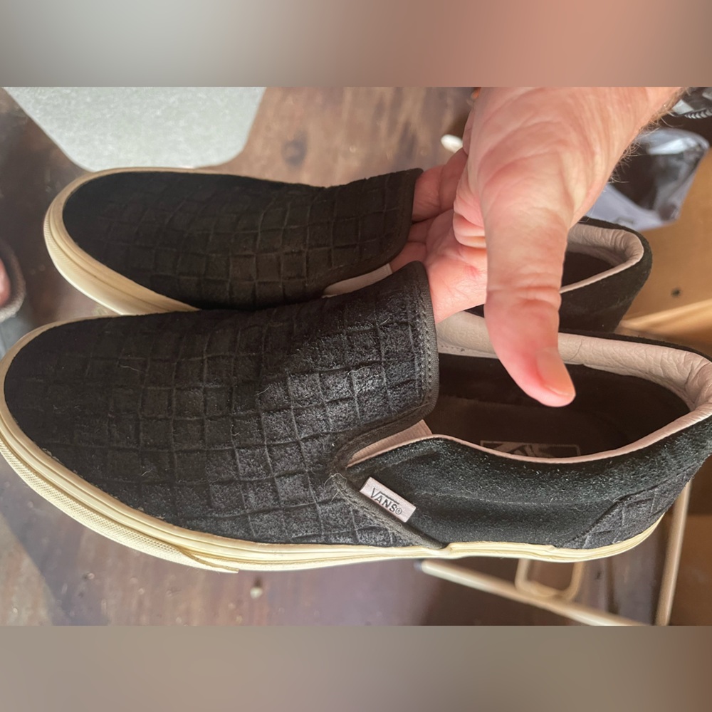 Vans black suede checkerboard texture men’s 10